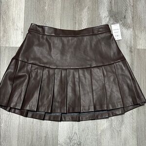 Bar III Chocolate core Pleather Pleated Mini Skirt / rich truffle/ size L / NWT